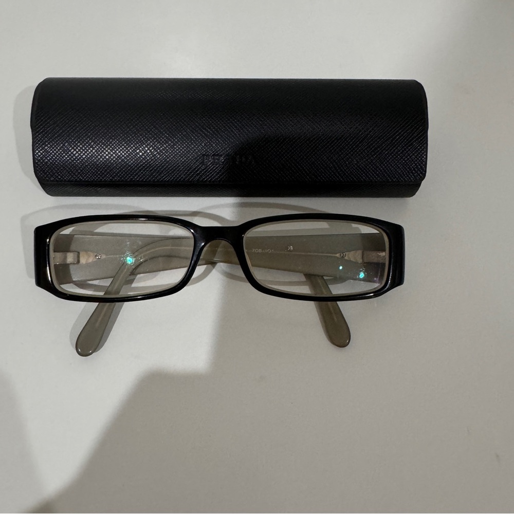 Parade Glasses with Case